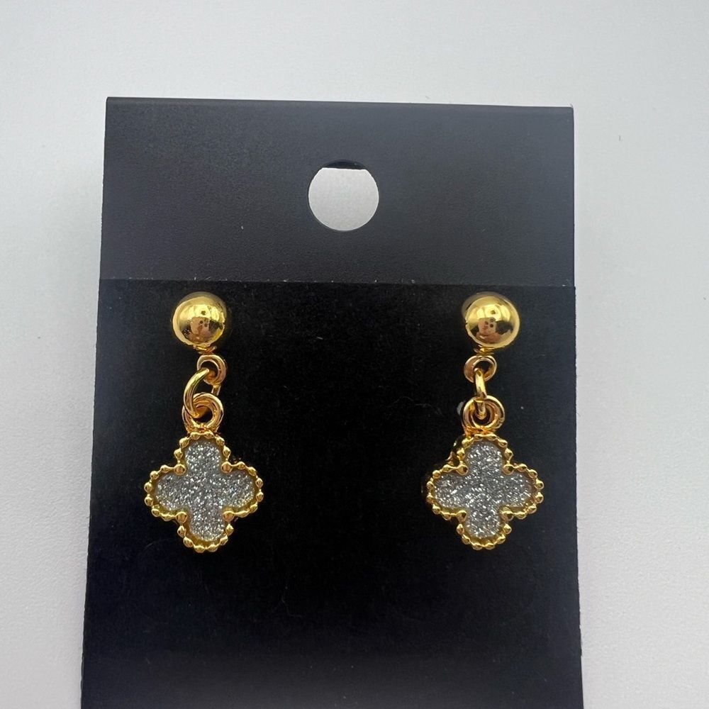 Elegant Gold and Silver Dangle Earrings - Picture 3 of 4